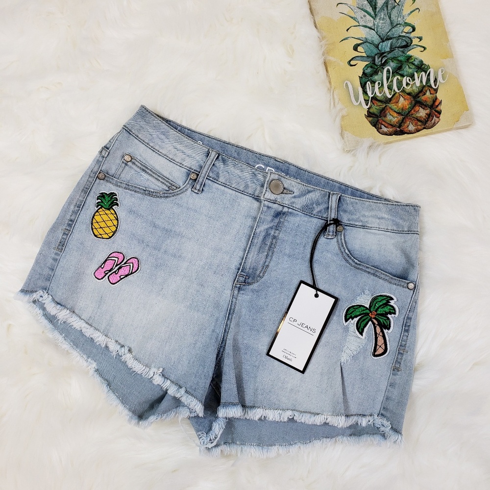 High Waisted Tropical Patchwork Light Short NWT